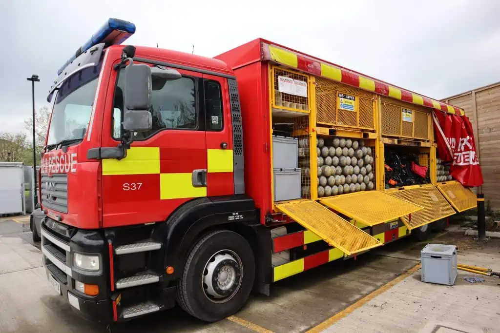 A vehicle carrying Breathing apparatus sets